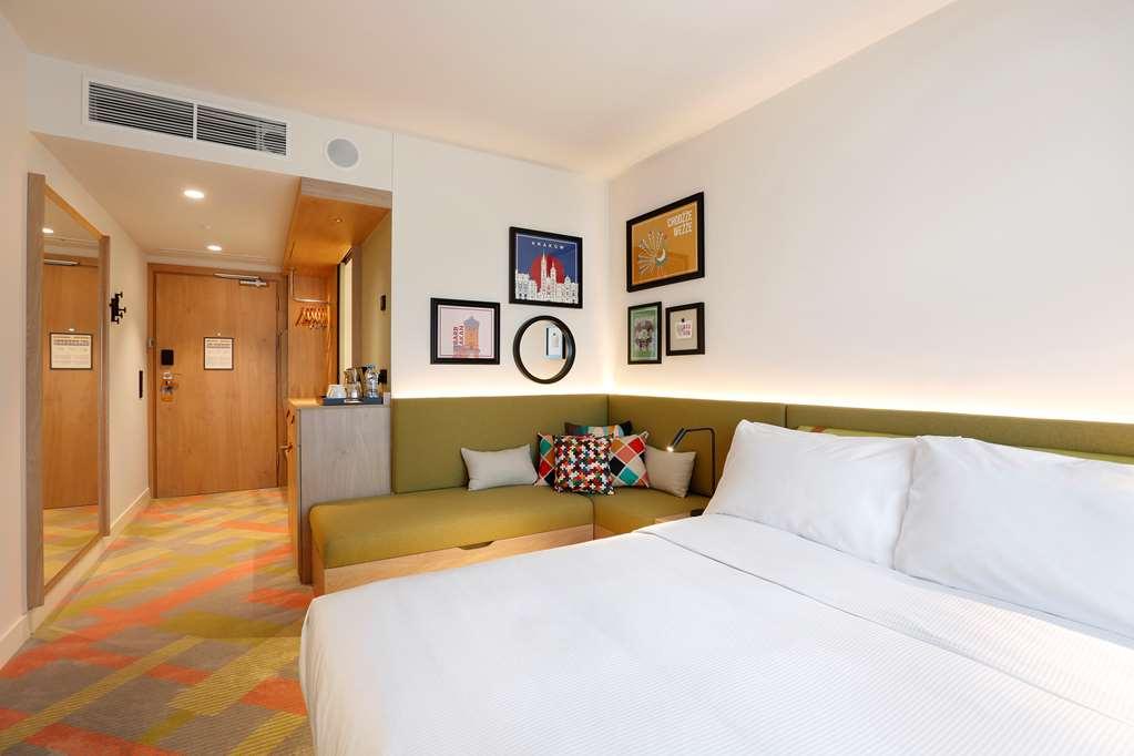 Hampton By Hilton Krakow Airport Hotel Balice Room photo