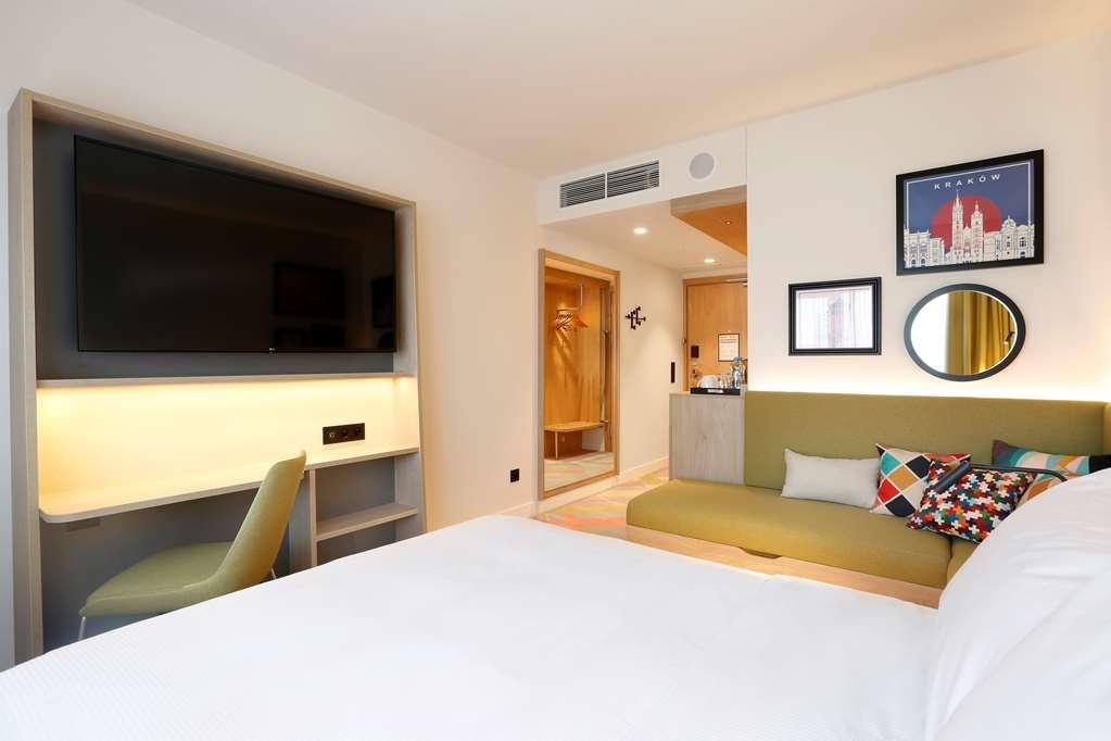 Hampton By Hilton Krakow Airport Hotel Balice Room photo