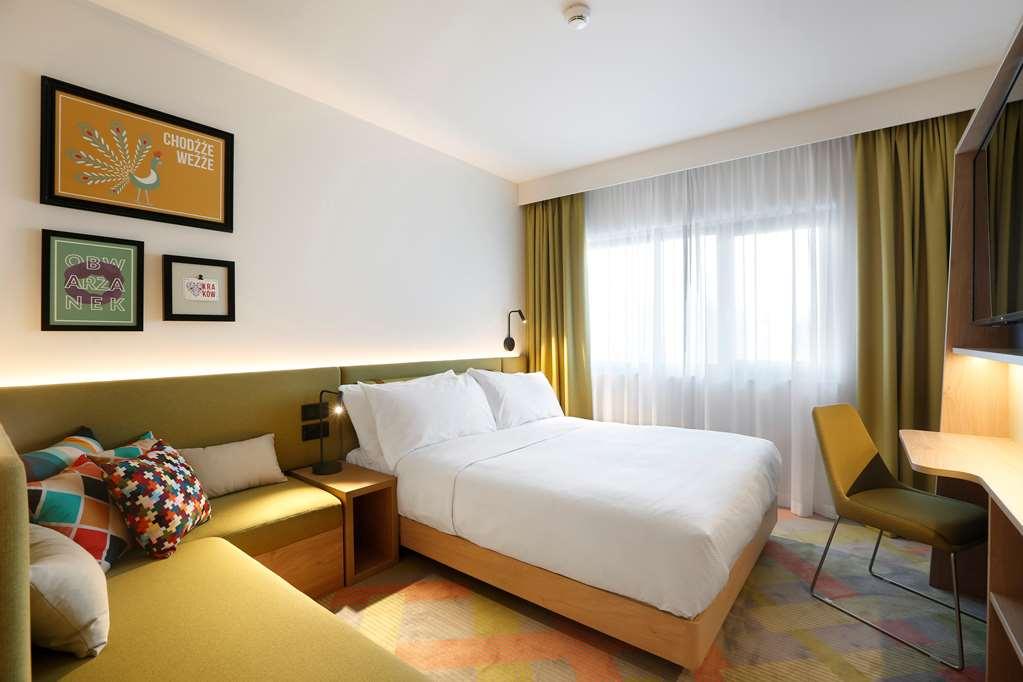 Hampton By Hilton Krakow Airport Hotel Balice Room photo
